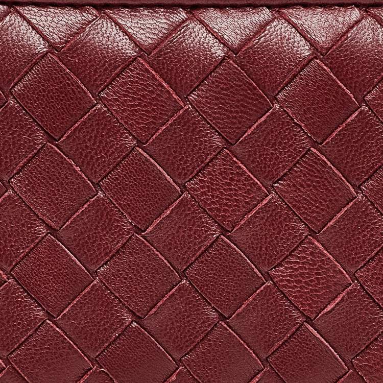 مملوكة مسبقًا Bottega Veneta Burgundy Intrecciato Leather Wallet