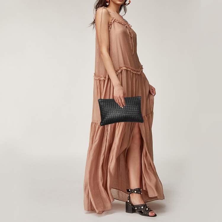 Pre Owned Bottega Veneta Black Intrecciato Leather Clutch