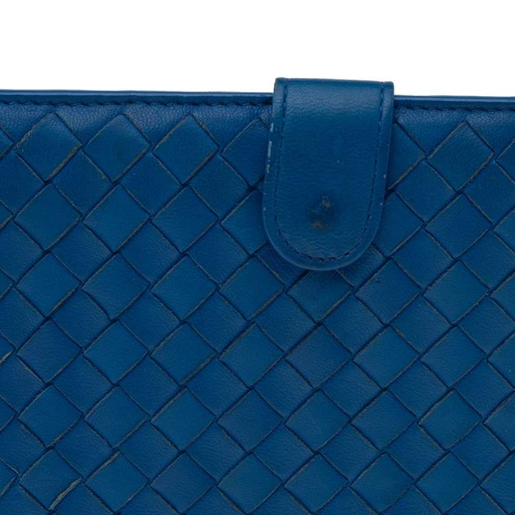 Pre Owned Bottega Veneta Blue Intrecciato Leather Continental Wallet
