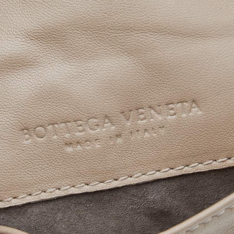 مملوكة مسبقًا Bottega Veneta Beige Intrecciato Leather Flap Chain Crossbody Bag