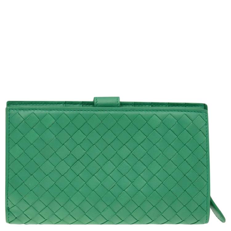 Pre Owned Bottega Veneta Green Intrecciato Leather Continental Wallet