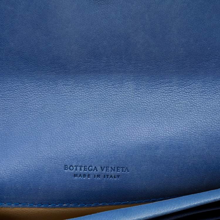 Pre Owned Bottega Veneta Blue Intrecciato Leather Continental Flap Wallet