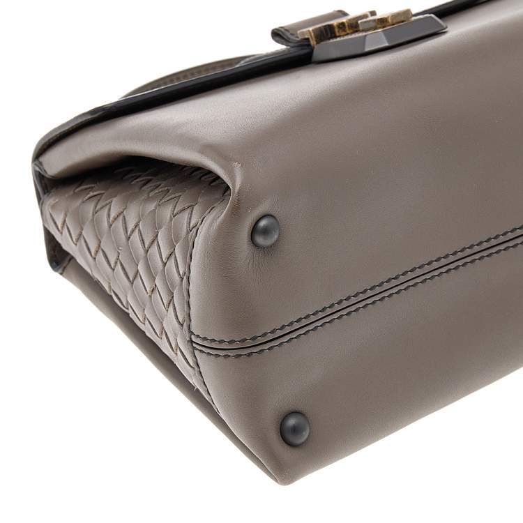 Pre Owned Bottega Veneta Grey Leather Small Small Piazza Bag