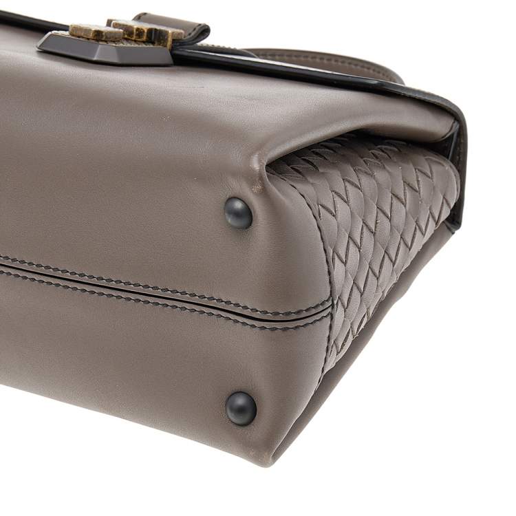 Pre Owned Bottega Veneta Grey Leather Small Small Piazza Bag