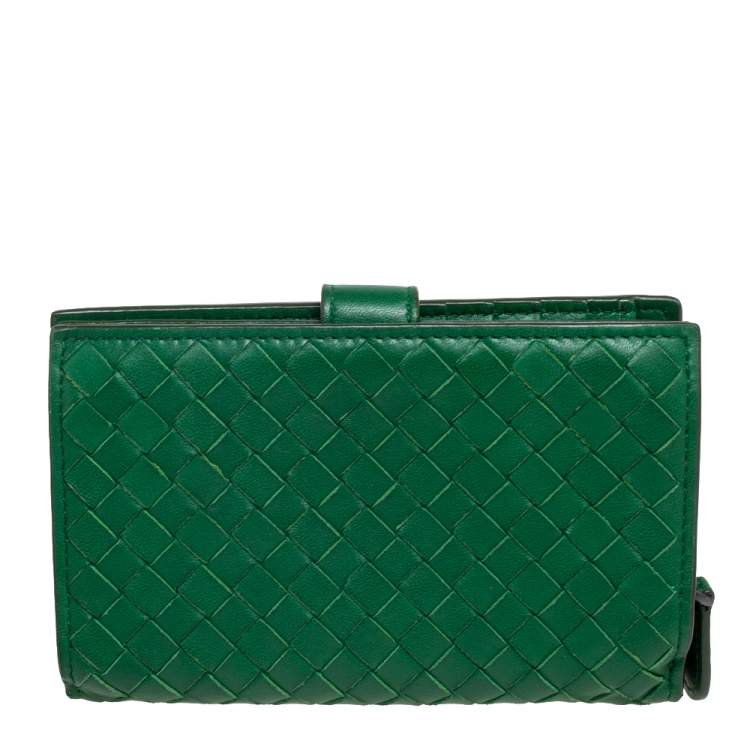 Pre Owned Bottega Veneta Green Intrecciato Leather Continental Wallet