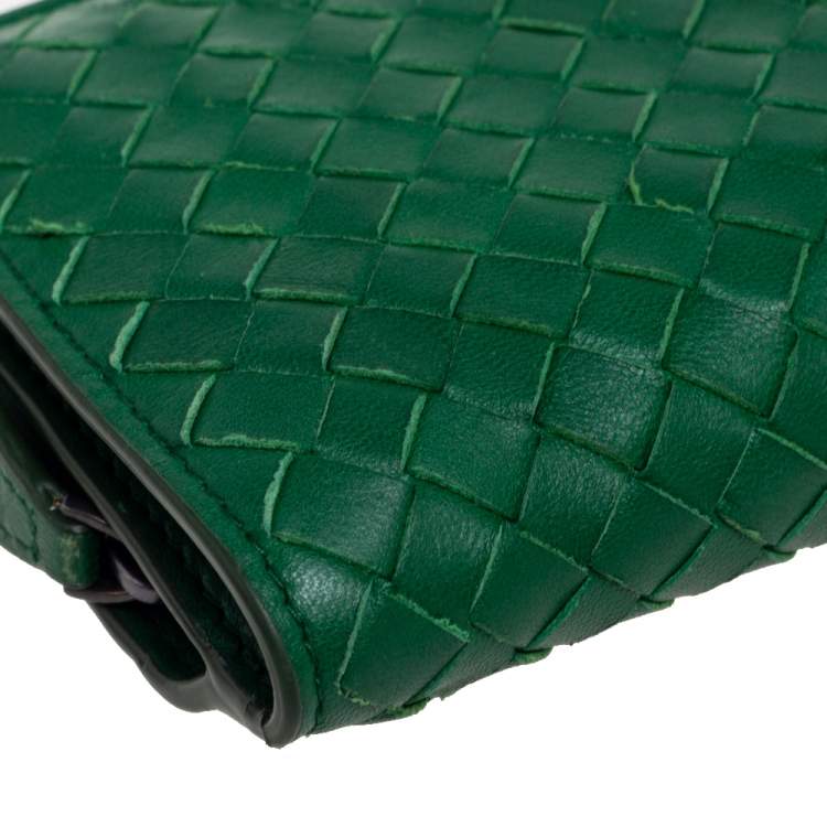 Pre Owned Bottega Veneta Green Intrecciato Leather Continental Wallet
