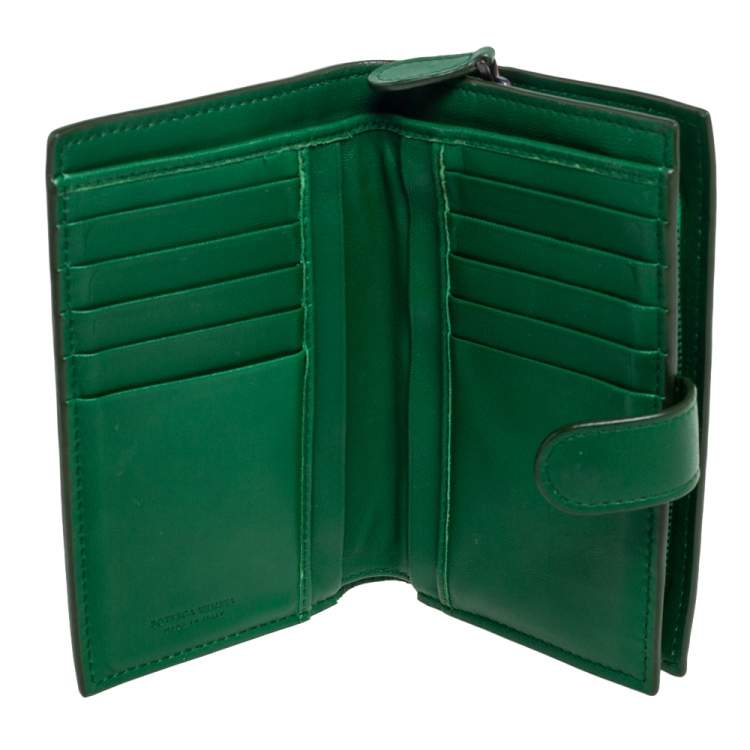Pre Owned Bottega Veneta Green Intrecciato Leather Continental Wallet