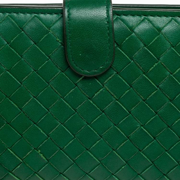 Pre Owned Bottega Veneta Green Intrecciato Leather Continental Wallet
