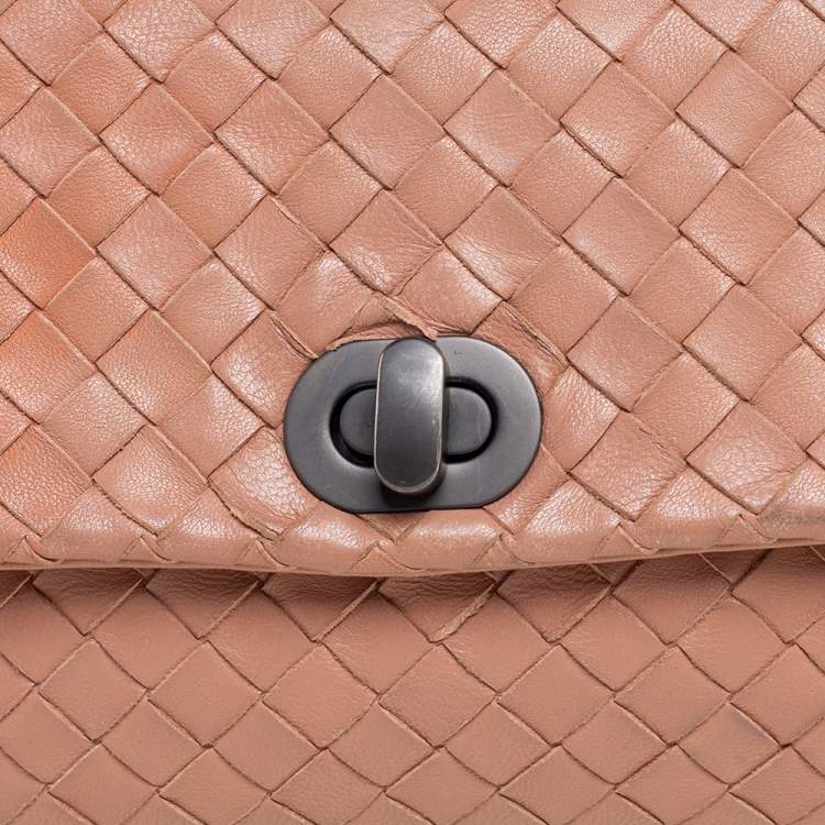 Pre Owned Bottega Veneta Beige Intrecciato Leather Turnlock Pouch