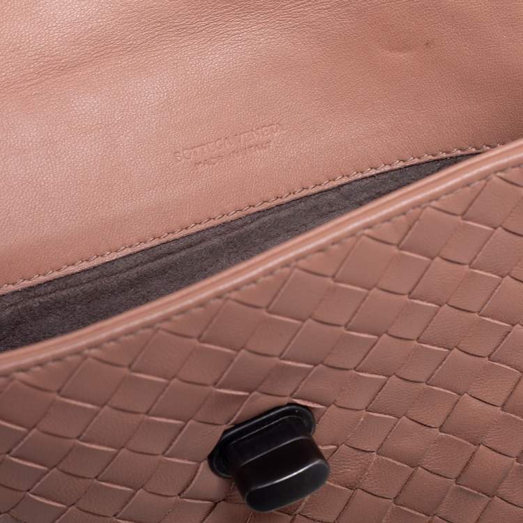 Pre Owned Bottega Veneta Beige Intrecciato Leather Turnlock Pouch