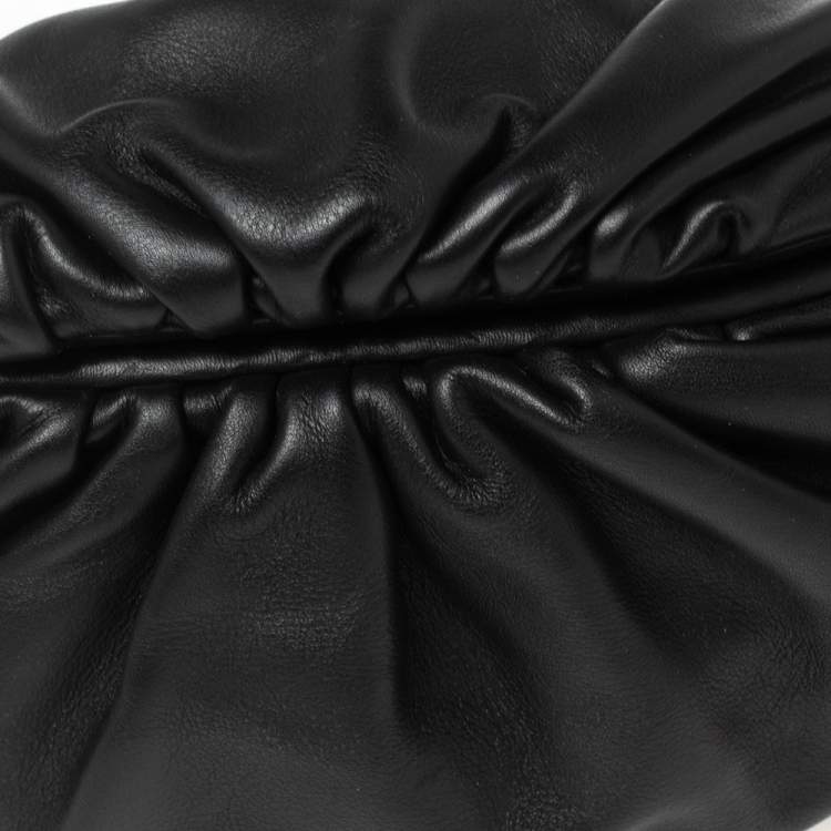 Pre Owned Bottega Veneta Black Leather The Belt Chain Pouch