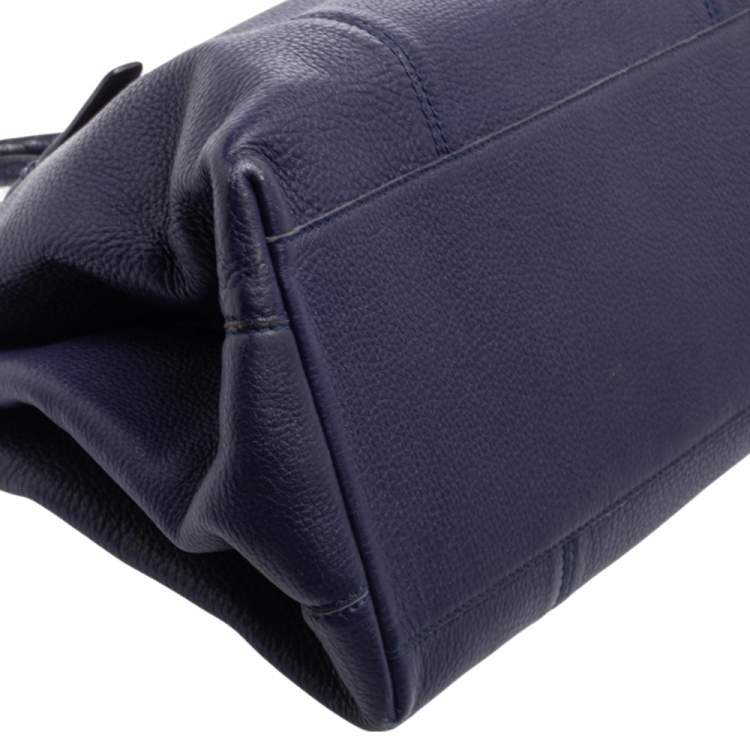مملوكة مسبقًا Bottega Veneta Blue Cervo Leather Medium Roma Tote