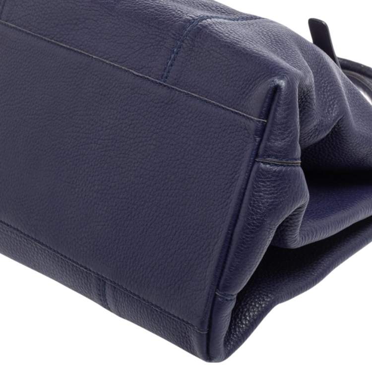 مملوكة مسبقًا Bottega Veneta Blue Cervo Leather Medium Roma Tote