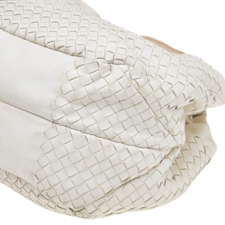 Pre Owned Bottega Veneta White Intrecciato Leather Campana Hobo