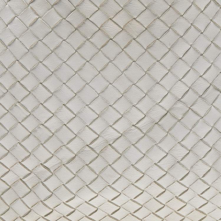 Pre Owned Bottega Veneta White Intrecciato Leather Campana Hobo