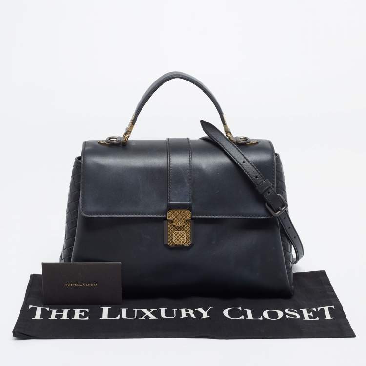Pre Owned Bottega Veneta Navy Blue Leather Medium Piazza Top Handle Bag