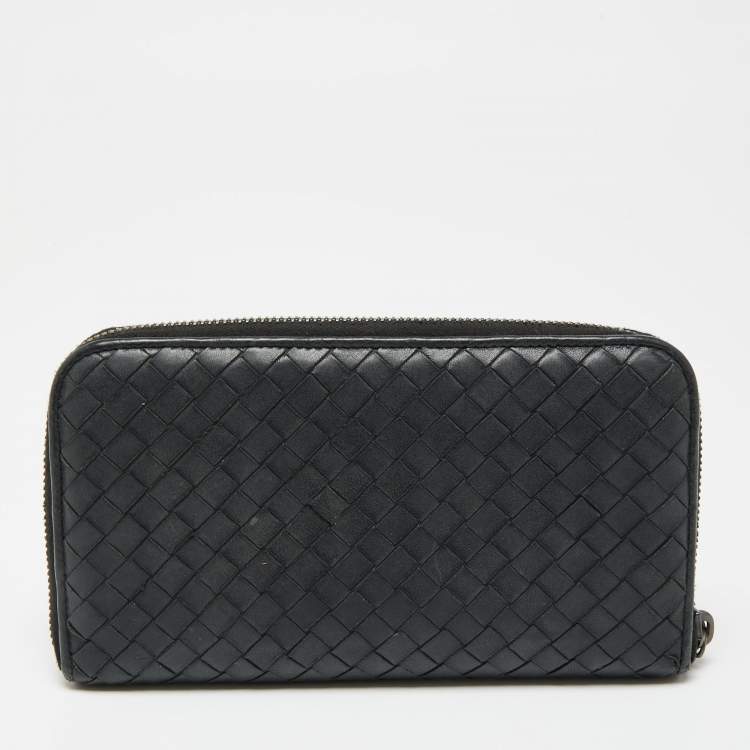 Pre Owned Bottega Veneta Black Intrecciato Leather Zip Around Wallet