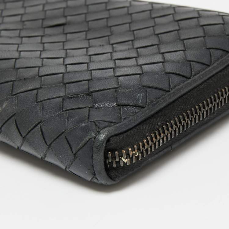 Pre Owned Bottega Veneta Black Intrecciato Leather Zip Around Wallet
