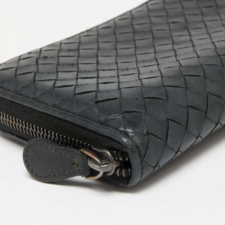 Pre Owned Bottega Veneta Black Intrecciato Leather Zip Around Wallet