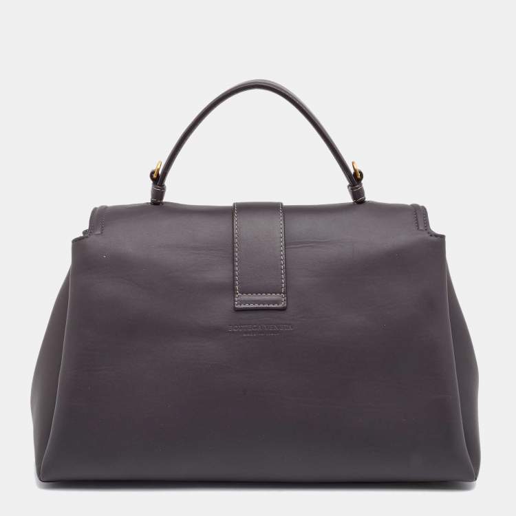 Pre Owned Bottega Veneta Plum Leather Small Piazza Top Handle Bag
