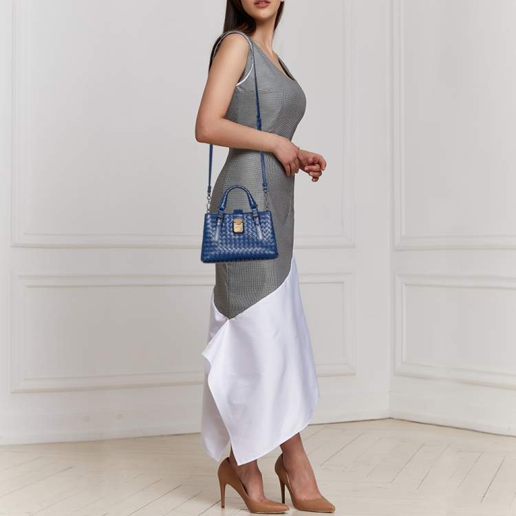 Pre Owned Bottega Veneta Blue Intrecciato Leather Mini Roma Tote