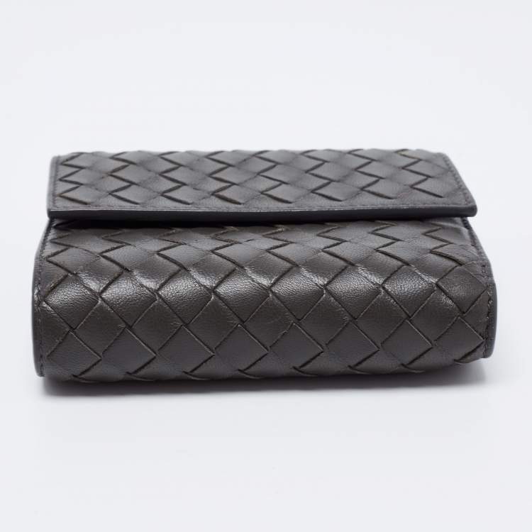 Pre Owned Bottega Veneta Grey Intrecciato Leather Trifold Wallet