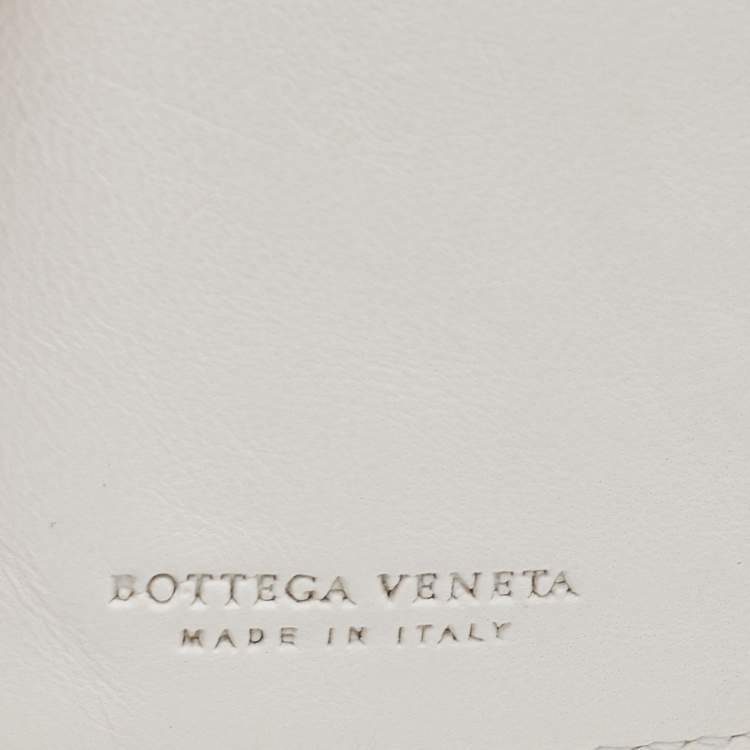 Pre Owned Bottega Veneta White Intrecciato Leather Continental Wallet