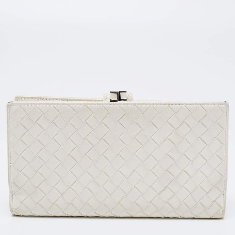 Pre Owned Bottega Veneta White Intrecciato Leather Continental Wallet