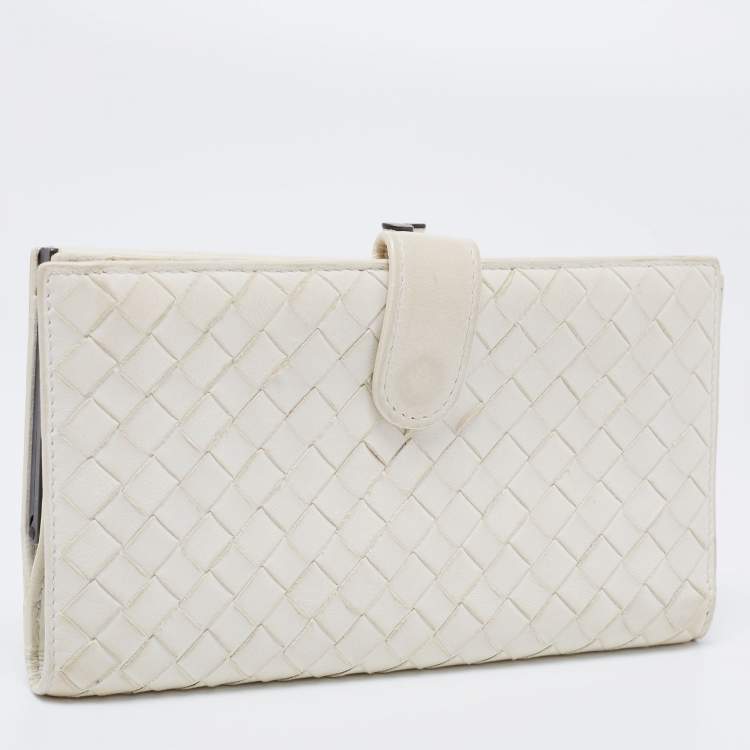 Pre Owned Bottega Veneta White Intrecciato Leather Continental Wallet
