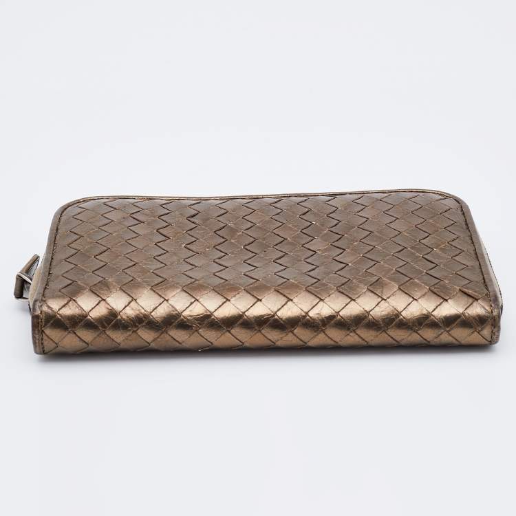 Pre Owned Bottega Veneta Metallic Beige Intrecciato Leather Zip Around Wallet