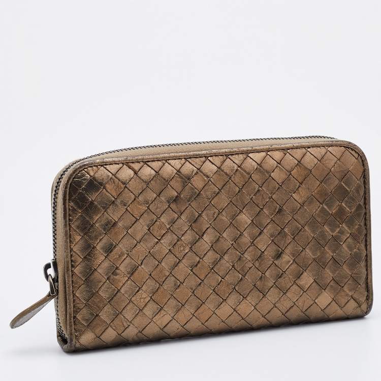 Pre Owned Bottega Veneta Metallic Beige Intrecciato Leather Zip Around Wallet