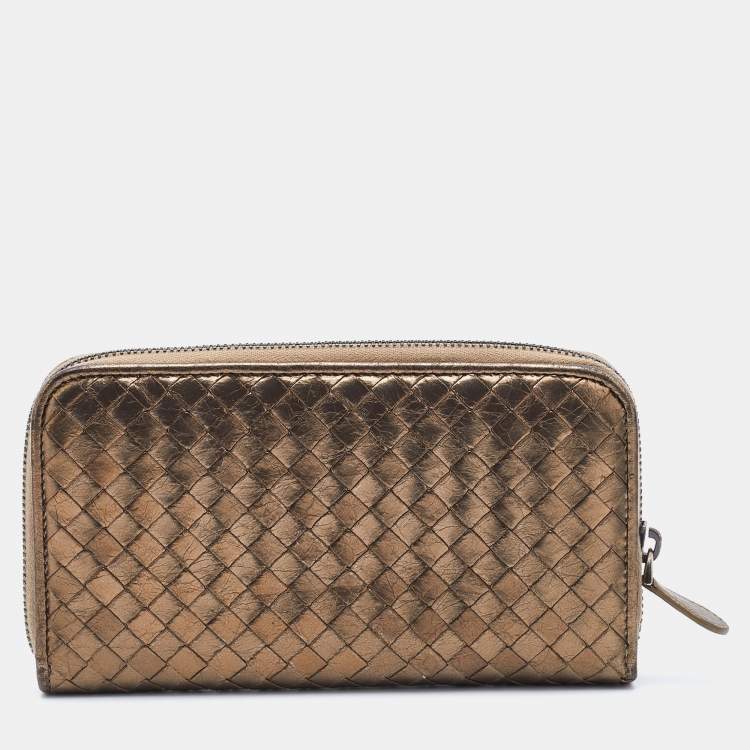 Pre Owned Bottega Veneta Metallic Beige Intrecciato Leather Zip Around Wallet