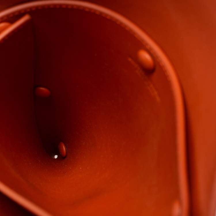 Pre Owned Bottega Veneta Orange Leather Ball Chain Triangle Pouch