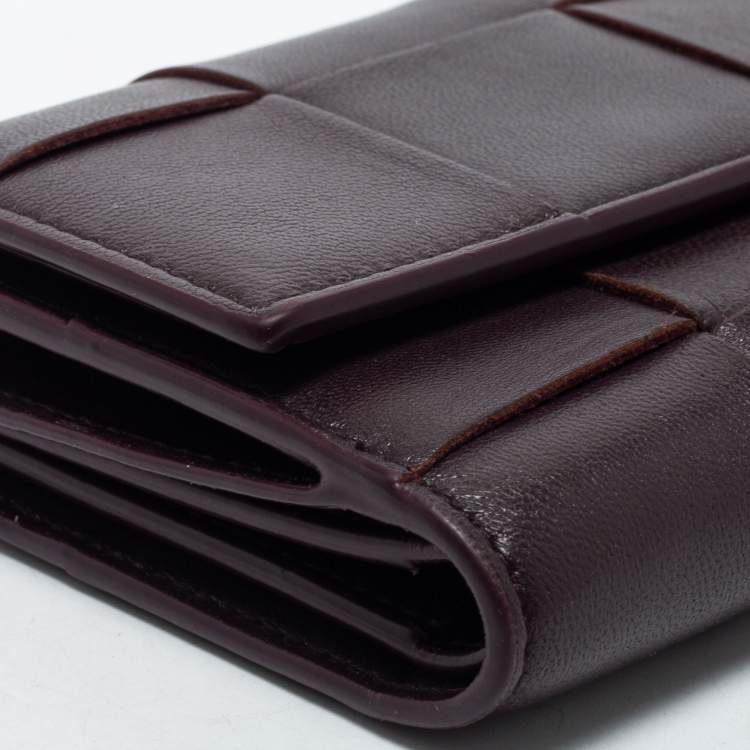 Pre Owned Bottega Veneta Dark Burgundy Leather Cassette Wallet
