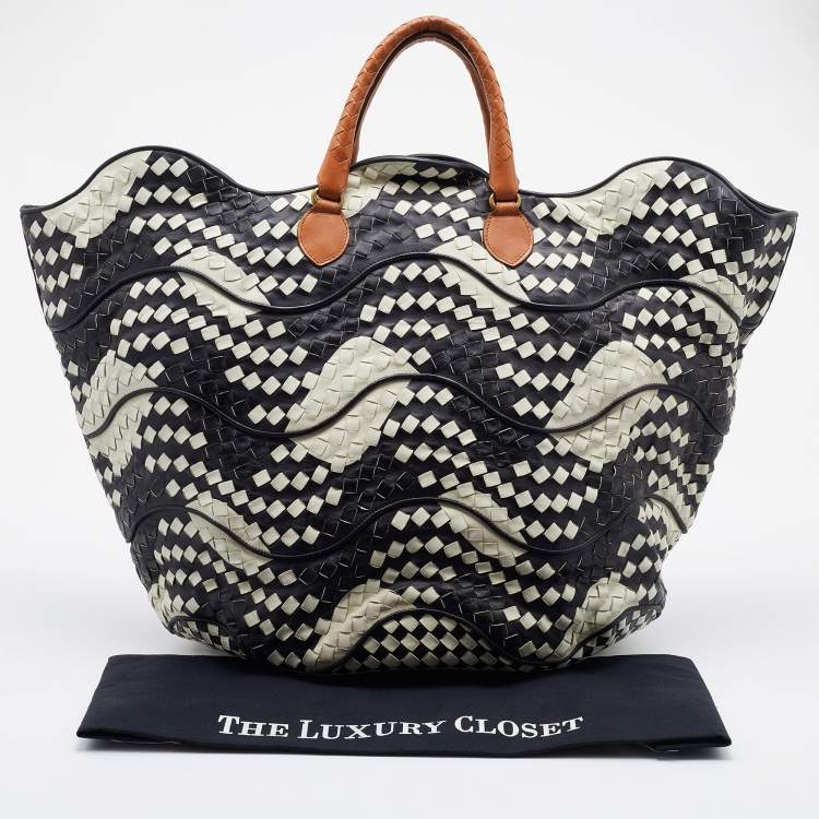 Pre Owned Bottega Veneta Monochrome Intrecciato Leather Basket Tote