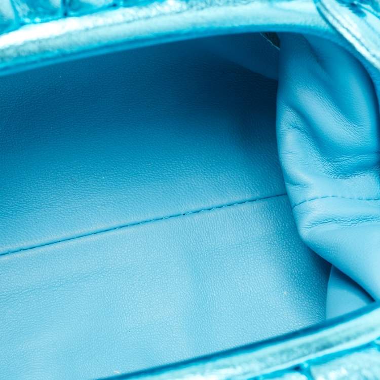 Pre Owned Bottega Veneta Metallic Blue Leather Mini The Pouch Bag