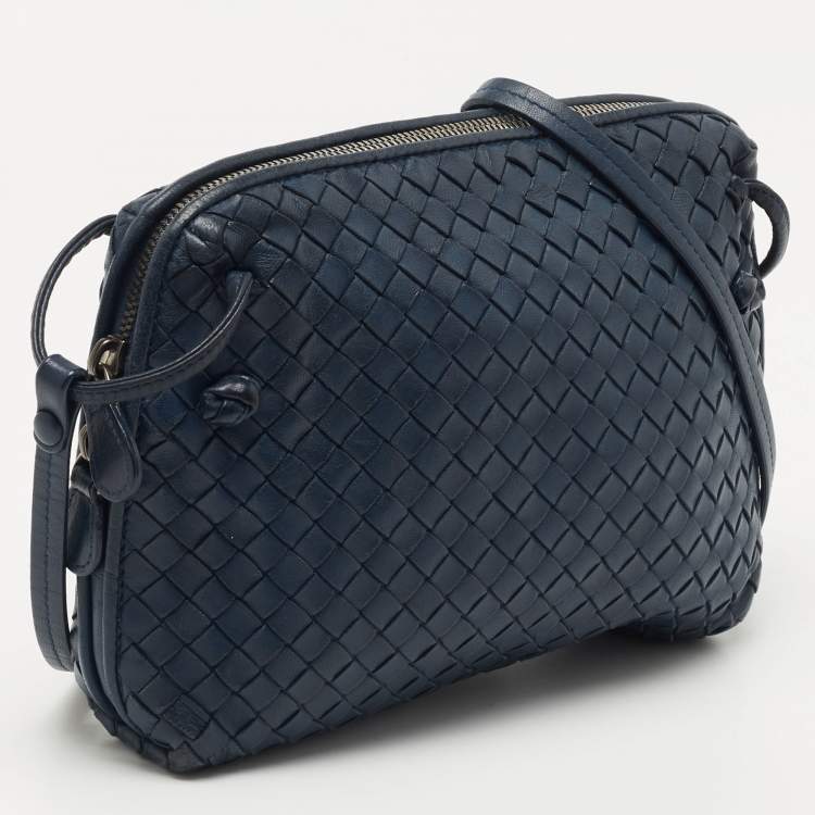 Pre Owned Bottega Veneta Blue Intrecciato Leather Nodini Crossbody Bag