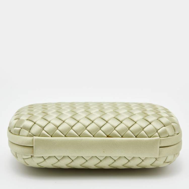 Pre Owned Bottega Veneta Light Green Intrecciato Satin Knot Clutch