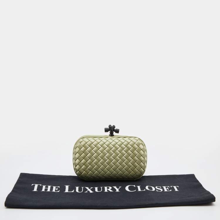 Pre Owned Bottega Veneta Light Green Intrecciato Satin Knot Clutch