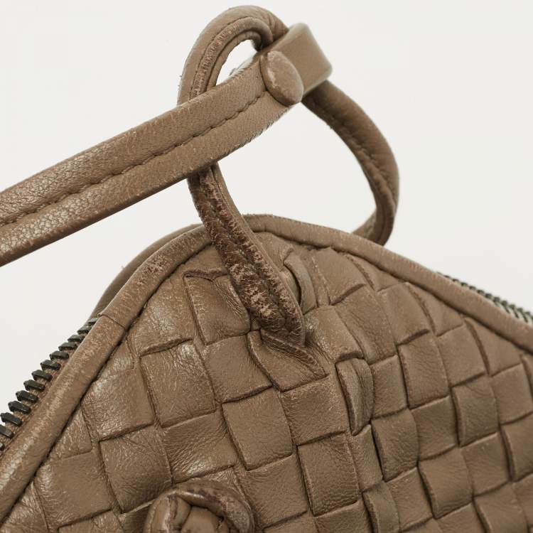 Pre Owned Bottega Veneta Dark Beige Intrecciato Leather Nodini Shoulder Bag
