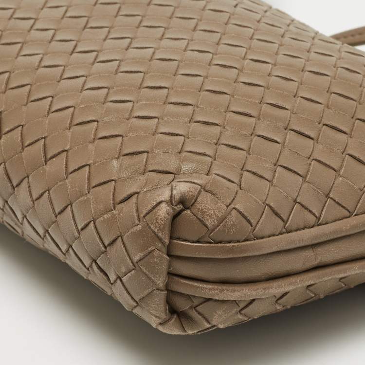 Pre Owned Bottega Veneta Dark Beige Intrecciato Leather Nodini Shoulder Bag
