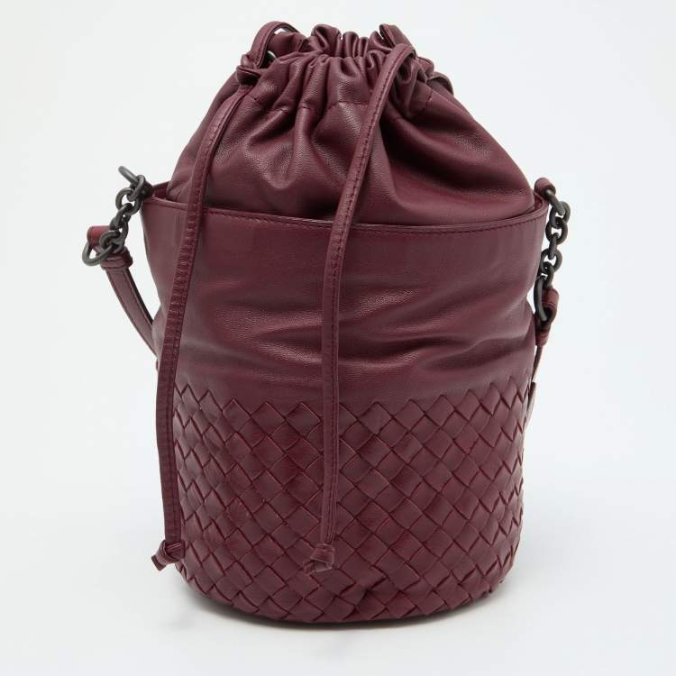 Pre Owned Bottega Veneta Burgundy Intrecciato Leather Bucket Bag