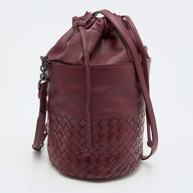 Pre Owned Bottega Veneta Burgundy Intrecciato Leather Bucket Bag