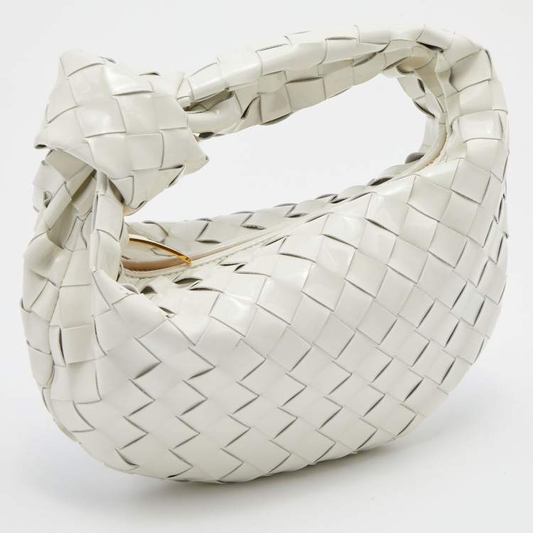 Pre Owned Bottega Veneta White Intrecciato Patent Leather Mini Jodie Hobo