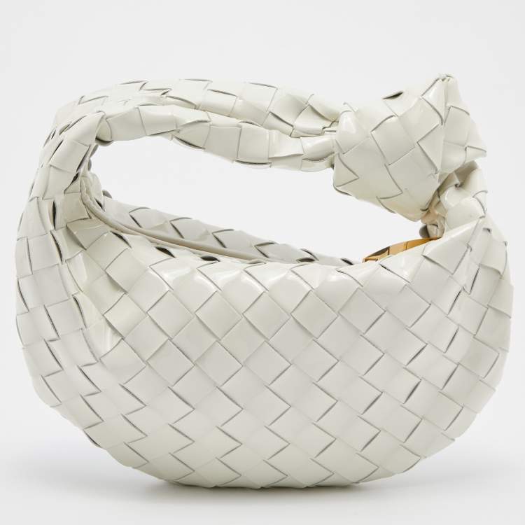 Pre Owned Bottega Veneta White Intrecciato Patent Leather Mini Jodie Hobo