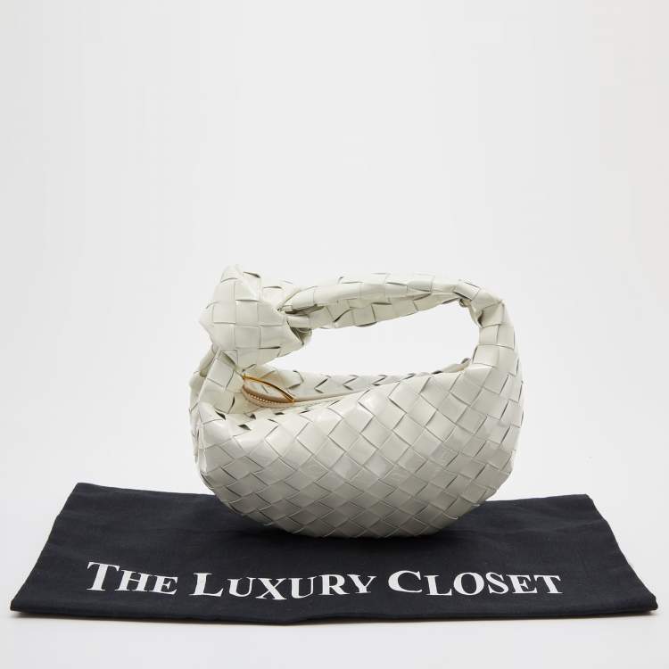 Pre Owned Bottega Veneta White Intrecciato Patent Leather Mini Jodie Hobo