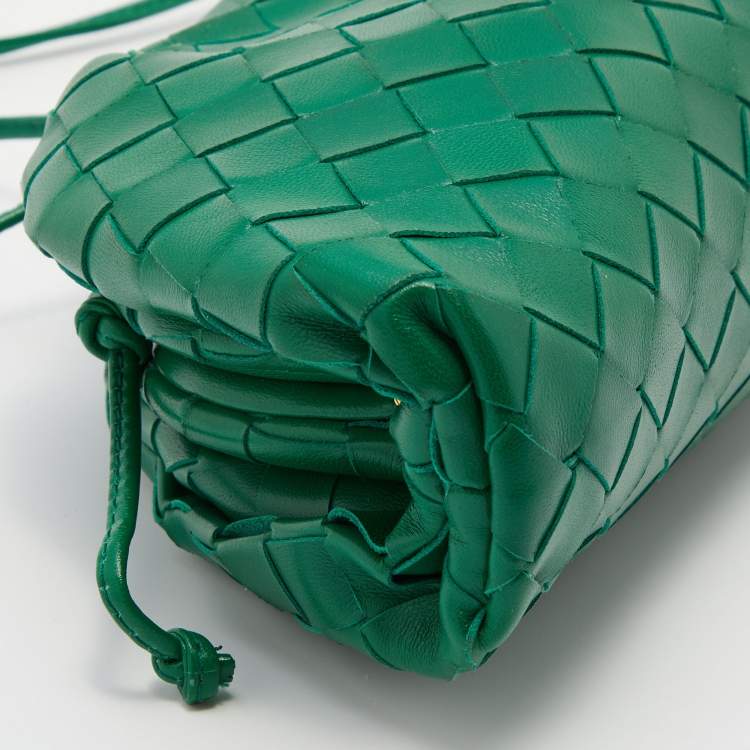 Pre Owned Bottega Veneta Green Leather Mini The Pouch Bag