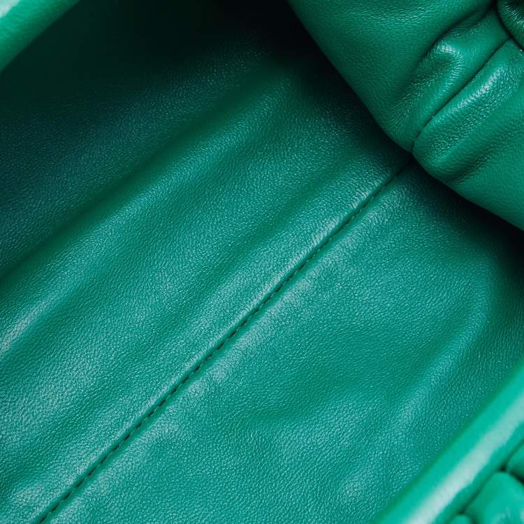 Pre Owned Bottega Veneta Green Leather Mini The Pouch Bag
