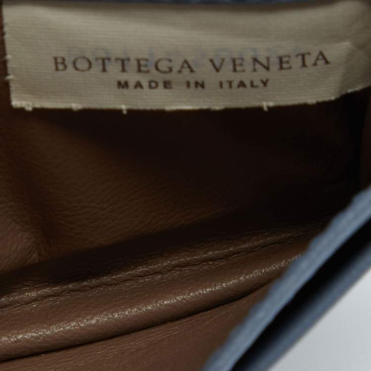 مملوكة مسبقًا Bottega Veneta Blue Intrecciato Leather Card Case