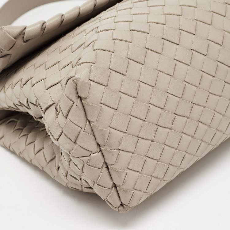 Pre Owned Bottega Veneta Beige Intrecciato Leather Olimpia Top Handle Bag